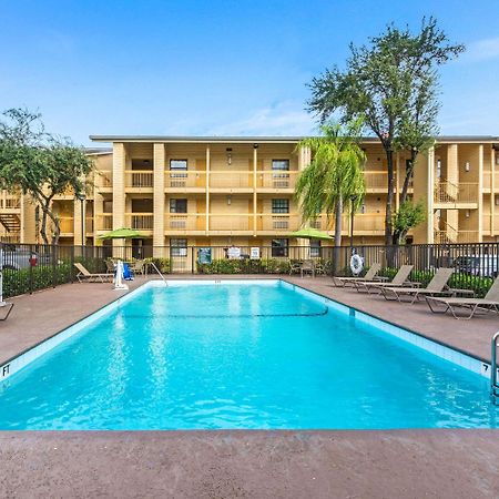 מיאמי ספרינגס La Quinta Inn By Wyndham Miami Airport North מראה חיצוני תמונה