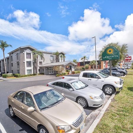 מיאמי ספרינגס La Quinta Inn By Wyndham Miami Airport North מראה חיצוני תמונה