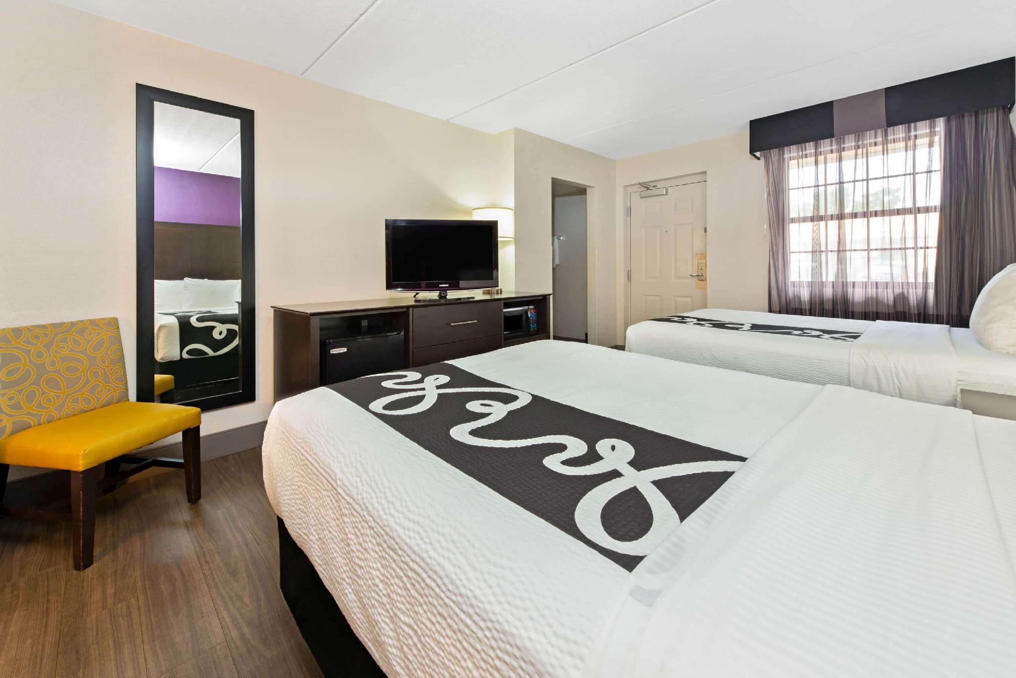 מיאמי ספרינגס La Quinta Inn By Wyndham Miami Airport North מראה חיצוני תמונה
