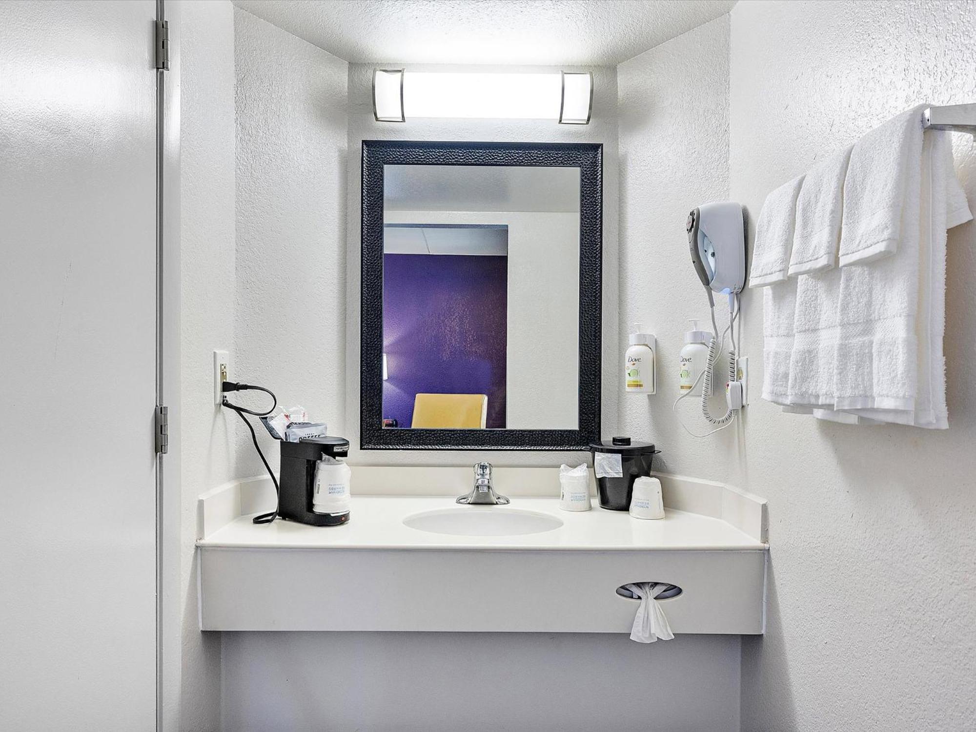 מיאמי ספרינגס La Quinta Inn By Wyndham Miami Airport North מראה חיצוני תמונה